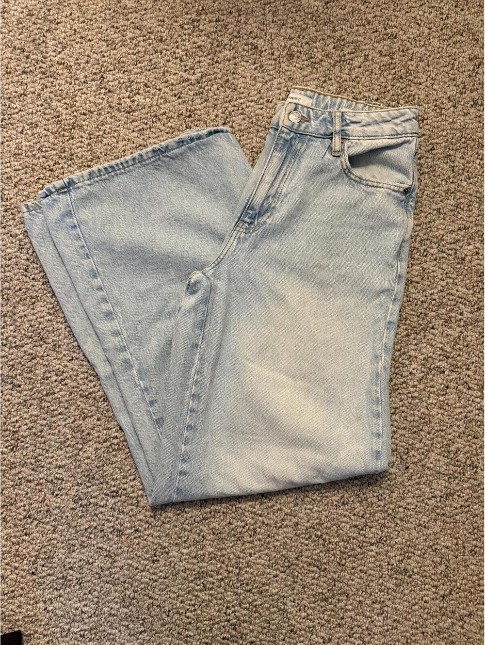 Forever 21 light wash wide leg baggy jeans